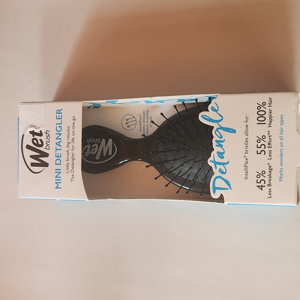 Wet Brush Mini in Black NWT